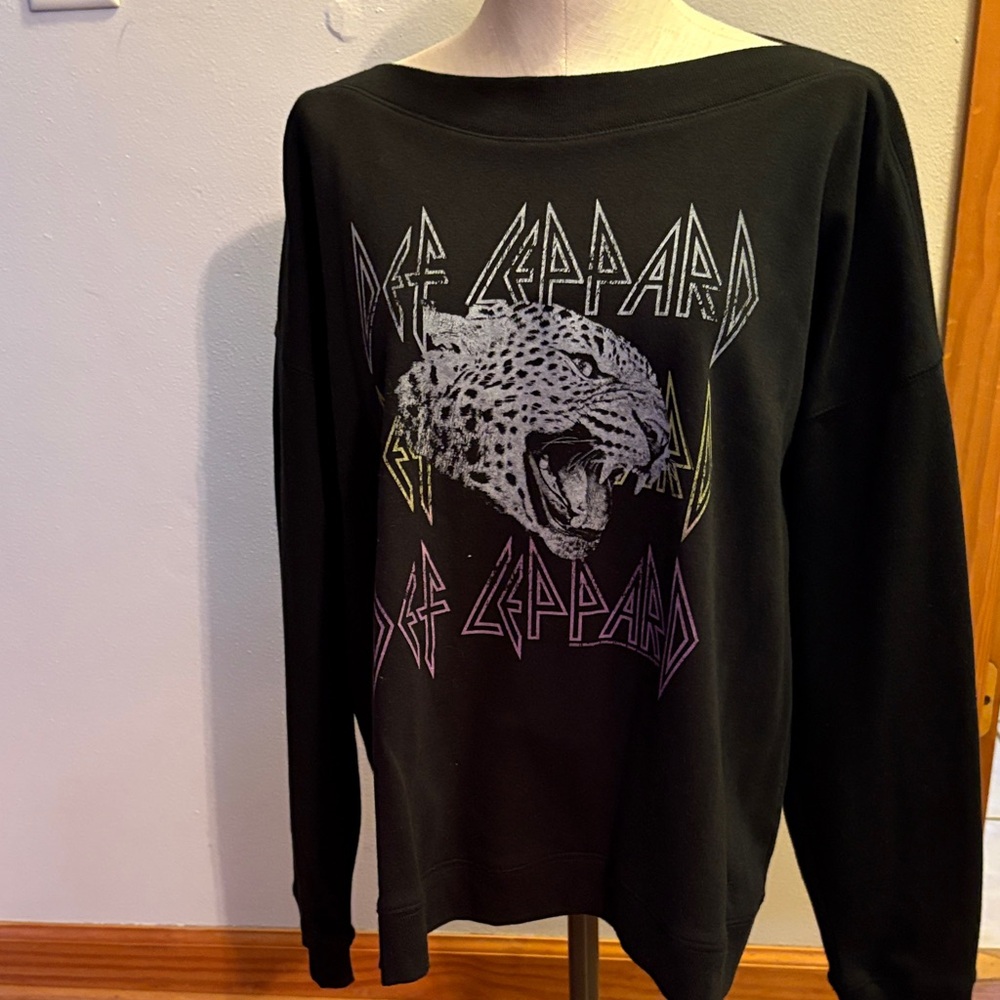 Maurices Black Def Leppard Graphic Sweatshirt